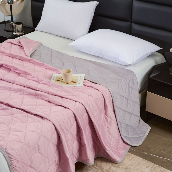 91家纺网 家纺一手货源 找家纺 天之悦家纺 2026跨境外贸可机洗水洗A类夏被冰淇淋凉感丝空调被子被芯夏凉被 豆沙色配灰色（花纹款）