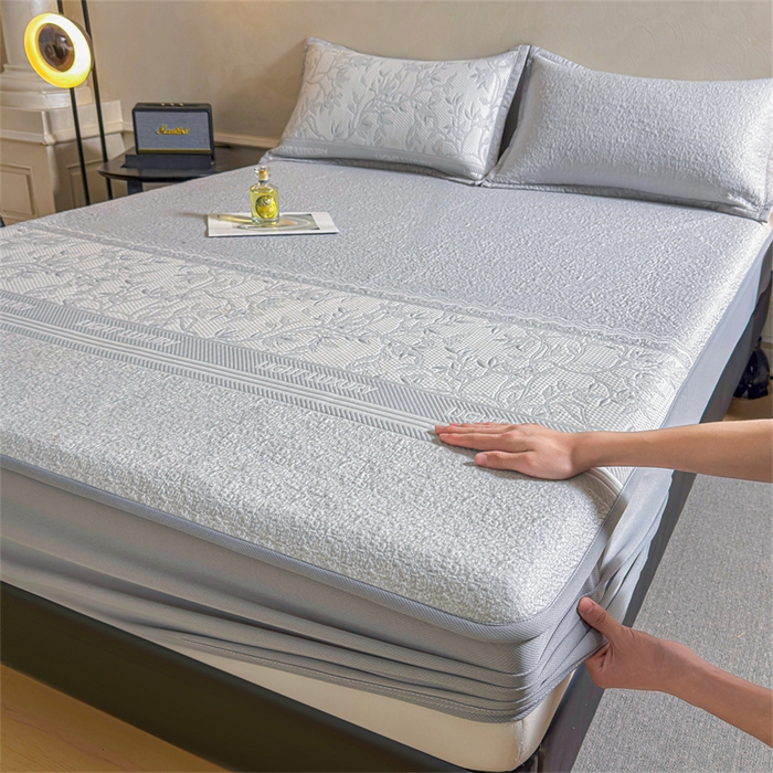 91家纺网 家纺一手货源 找家纺 慕木家纺 2026新款高端复合三明治PE乙纶提花610克冰豆豆凉席欧洛菲系列（提供买家秀） 欧洛菲-灰床笠款