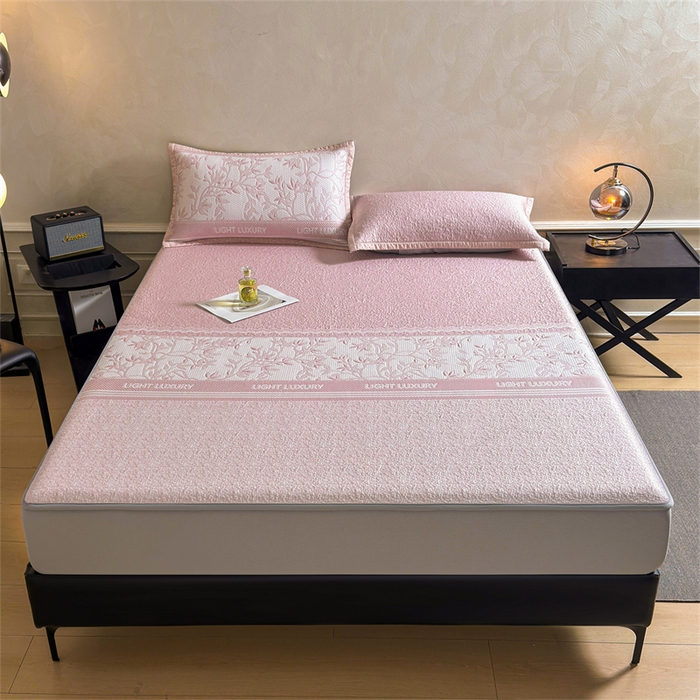 91家纺网 家纺一手货源 找家纺 慕木家纺 2026新款高端复合三明治PE乙纶提花610克冰豆豆凉席欧洛菲系列（提供买家秀） 欧洛菲-粉床笠款