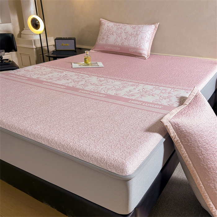 91家纺网 家纺一手货源 找家纺 慕木家纺 2026新款高端复合三明治PE乙纶提花610克冰豆豆凉席欧洛菲系列（提供买家秀） 欧洛菲-粉床笠款