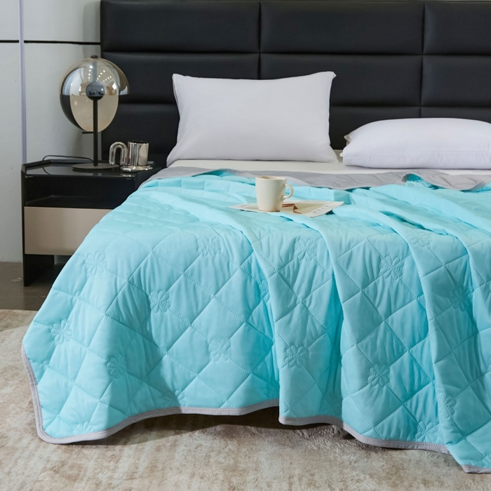 91家纺网 家纺一手货源 找家纺 天之悦家纺 2026跨境外贸可机洗水洗A类夏被冰淇淋凉感丝空调被子被芯夏凉被 湖绿色配灰色（花纹款）