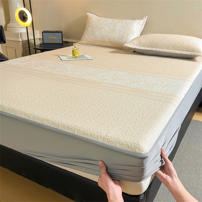 慕木家纺 2026新款高端复合三明治PE乙纶提花610克冰豆豆凉席欧洛菲系列（提供买家秀） 欧洛菲-卡其床笠款