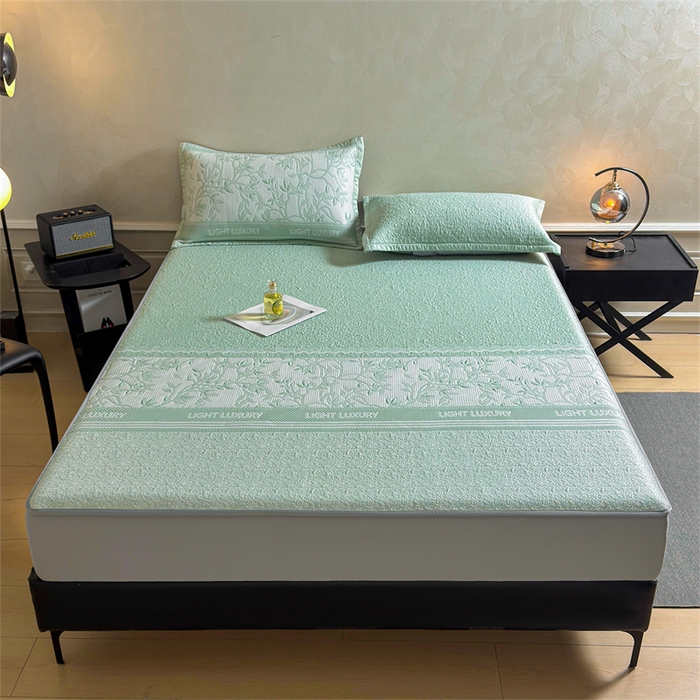 91家纺网 家纺一手货源 找家纺 慕木家纺 2026新款高端复合三明治PE乙纶提花610克冰豆豆凉席欧洛菲系列（提供买家秀） 欧洛菲-绿床笠款