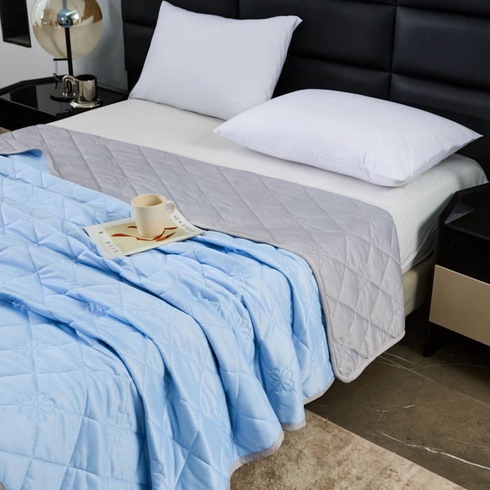 91家纺网 家纺一手货源 找家纺 天之悦家纺 2026跨境外贸可机洗水洗A类夏被冰淇淋凉感丝空调被子被芯夏凉被 天蓝色配灰色（花纹款）