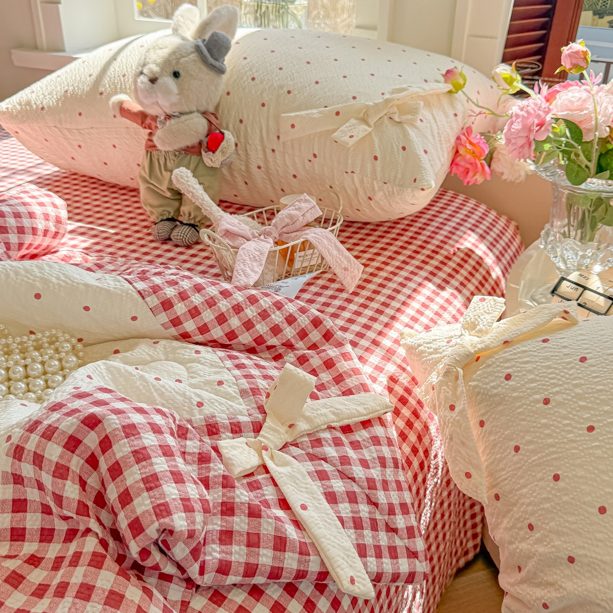 91家纺网 家纺一手货源 找家纺 （总）瑞禾家纺（原阿亮） 2026新款提花泡芙棉拼角蝴蝶结软乎乎的撸猫感单夏被夏被四件套-甜莓气泡