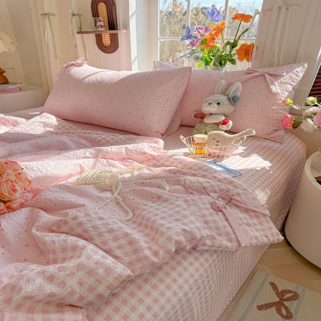 91家纺网 家纺一手货源 找家纺 瑞禾家纺（原阿亮） 2026新款提花泡芙棉拼角蝴蝶结软乎乎的撸猫感单夏被夏被四件套-甜莓气泡 甜莓气泡-奶粉波点