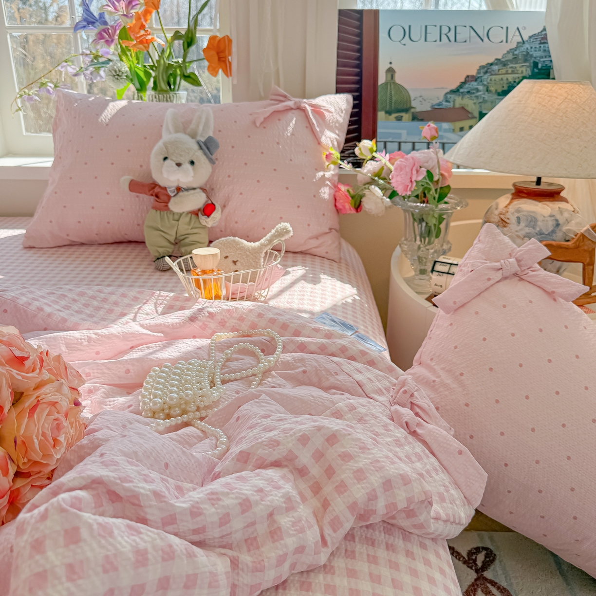 91家纺网 家纺一手货源 找家纺 瑞禾家纺（原阿亮） 2026新款提花泡芙棉拼角蝴蝶结软乎乎的撸猫感单夏被夏被四件套-甜莓气泡 甜莓气泡-奶粉波点