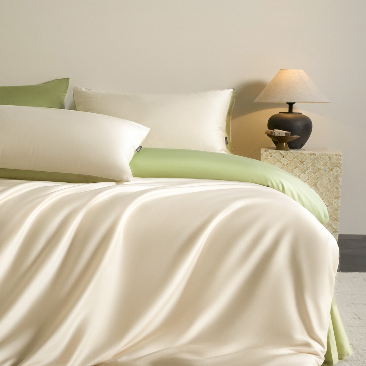 91家纺网 家纺一手货源 找家纺 秀色家纺 2026新款60S进口天丝贡缎新疆长绒棉纯色轻奢四件套 Air-天丝棉-奶白抹茶