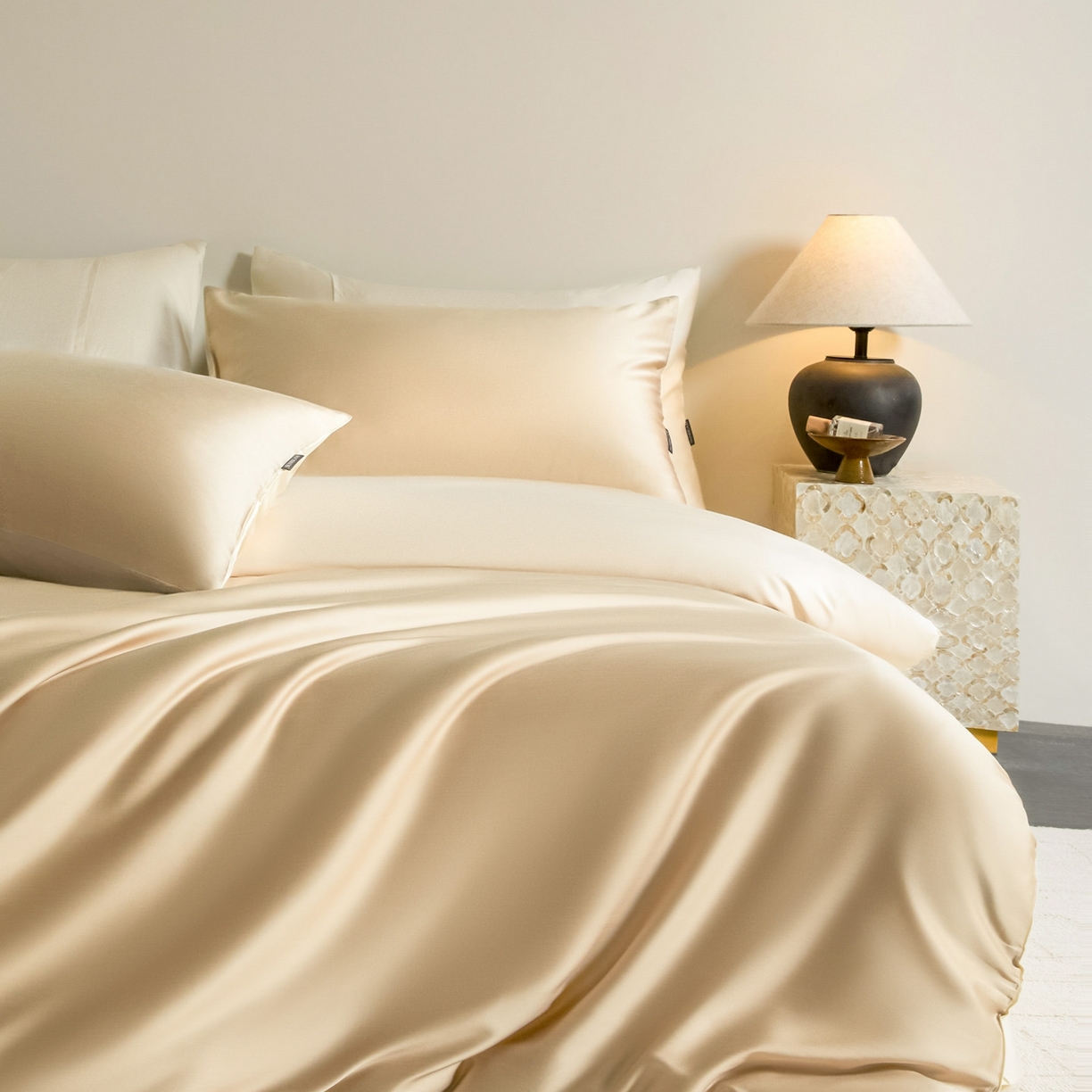 91家纺网 家纺一手货源 找家纺 秀色家纺 2026新款60S进口天丝贡缎新疆长绒棉纯色轻奢四件套 Air-天丝棉-温柔奶咖