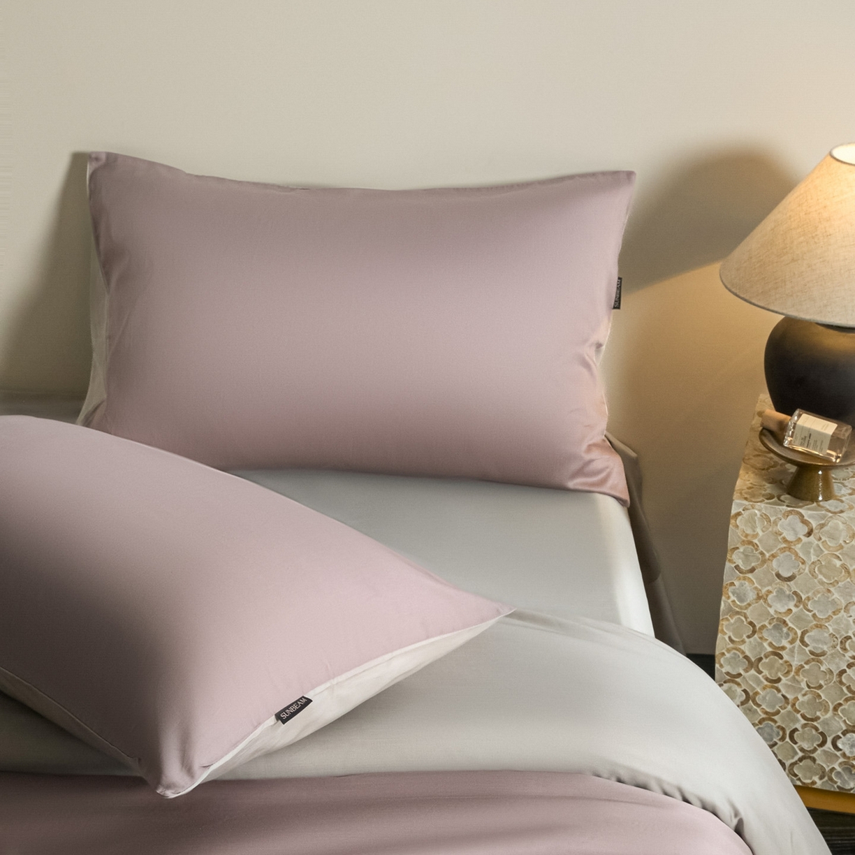 91家纺网 家纺一手货源 找家纺 秀色家纺 2026新款60S进口天丝贡缎新疆长绒棉纯色轻奢四件套 Air-天丝棉-迷雾紫+幻影灰