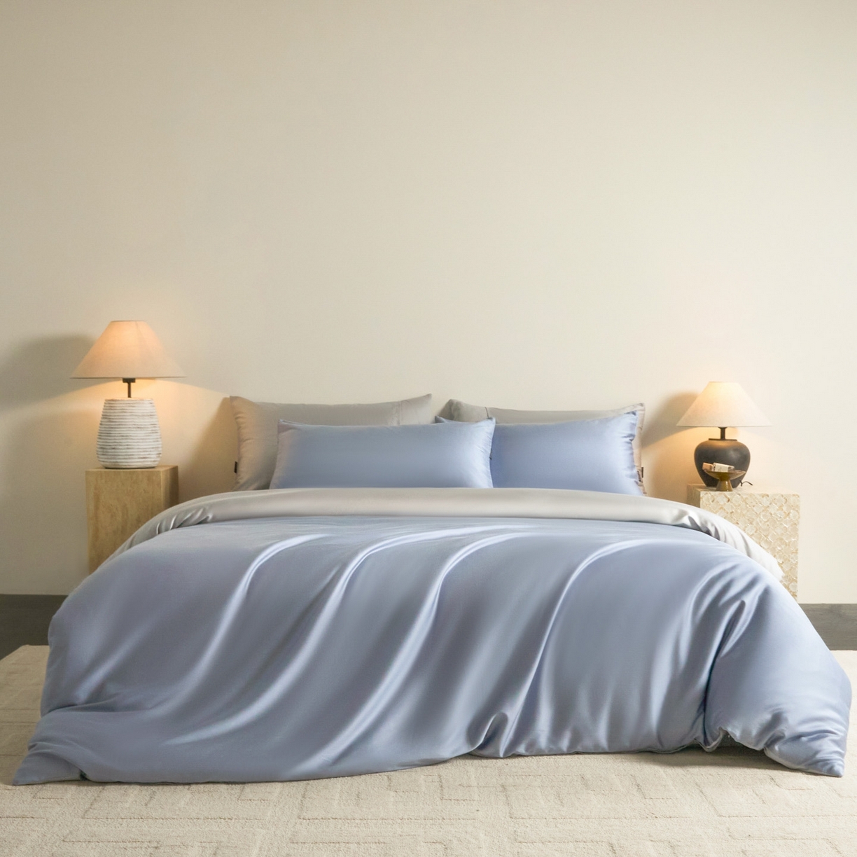 91家纺网 家纺一手货源 找家纺 秀色家纺 2026新款60S进口天丝贡缎新疆长绒棉纯色轻奢四件套 Air-天丝棉-星雾蓝+薄雾灰