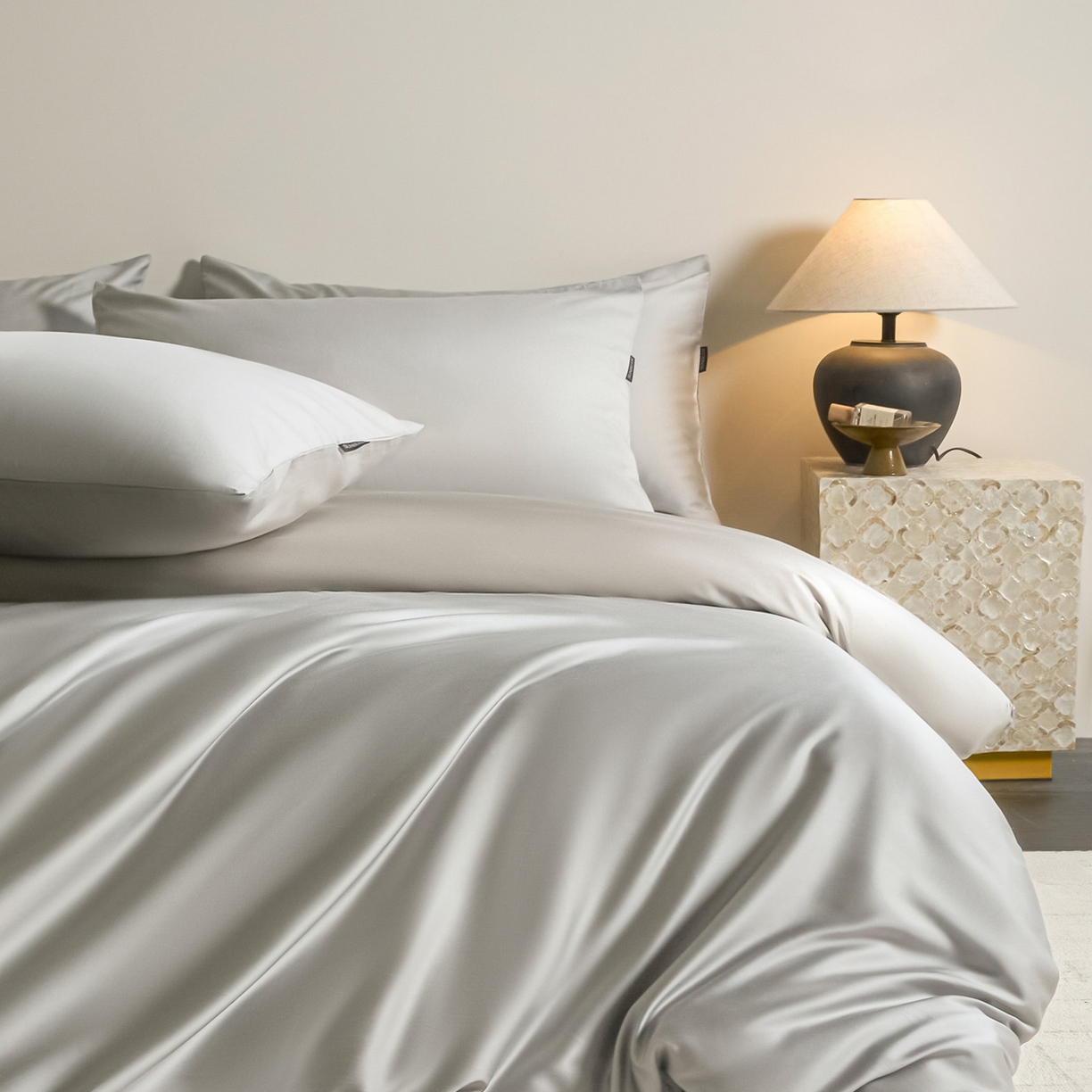 91家纺网 家纺一手货源 找家纺 秀色家纺 2026新款60S进口天丝贡缎新疆长绒棉纯色轻奢四件套 Air-天丝棉-幻影灰+薄雾灰