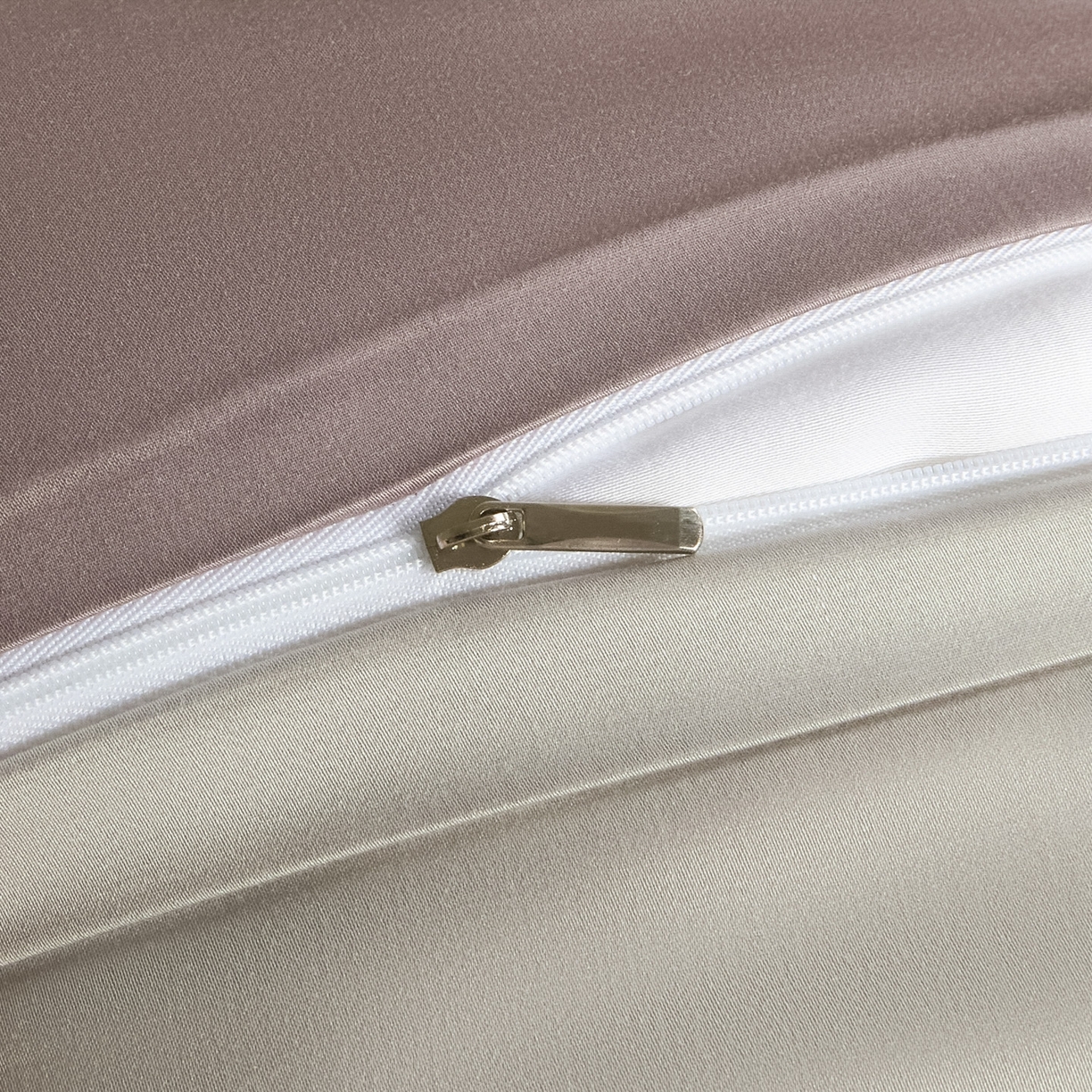 91家纺网 家纺一手货源 找家纺 秀色家纺 2026新款60S进口天丝贡缎新疆长绒棉纯色轻奢四件套 Air-天丝棉-迷雾紫+幻影灰