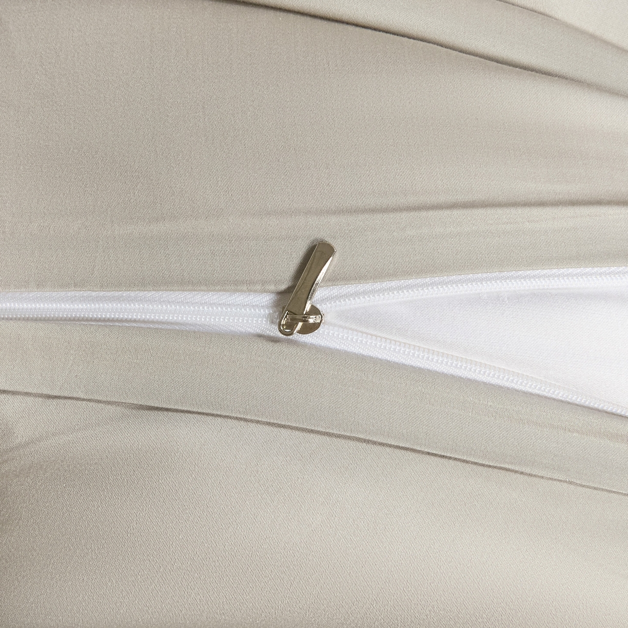 91家纺网 家纺一手货源 找家纺 秀色家纺 2026新款60S进口天丝贡缎新疆长绒棉纯色轻奢四件套 Air-天丝棉-幻影灰