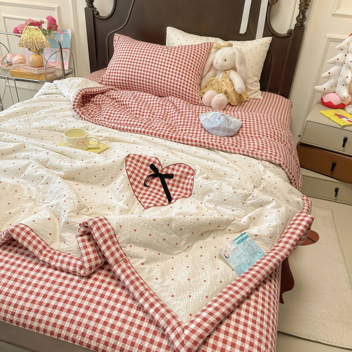 91家纺网 家纺一手货源 找家纺 （总）瑞禾家纺（原阿亮） 2026新款春夏新款提花泡芙棉贴布绣手包边单夏被夏被四件套-丘比特的爱恋