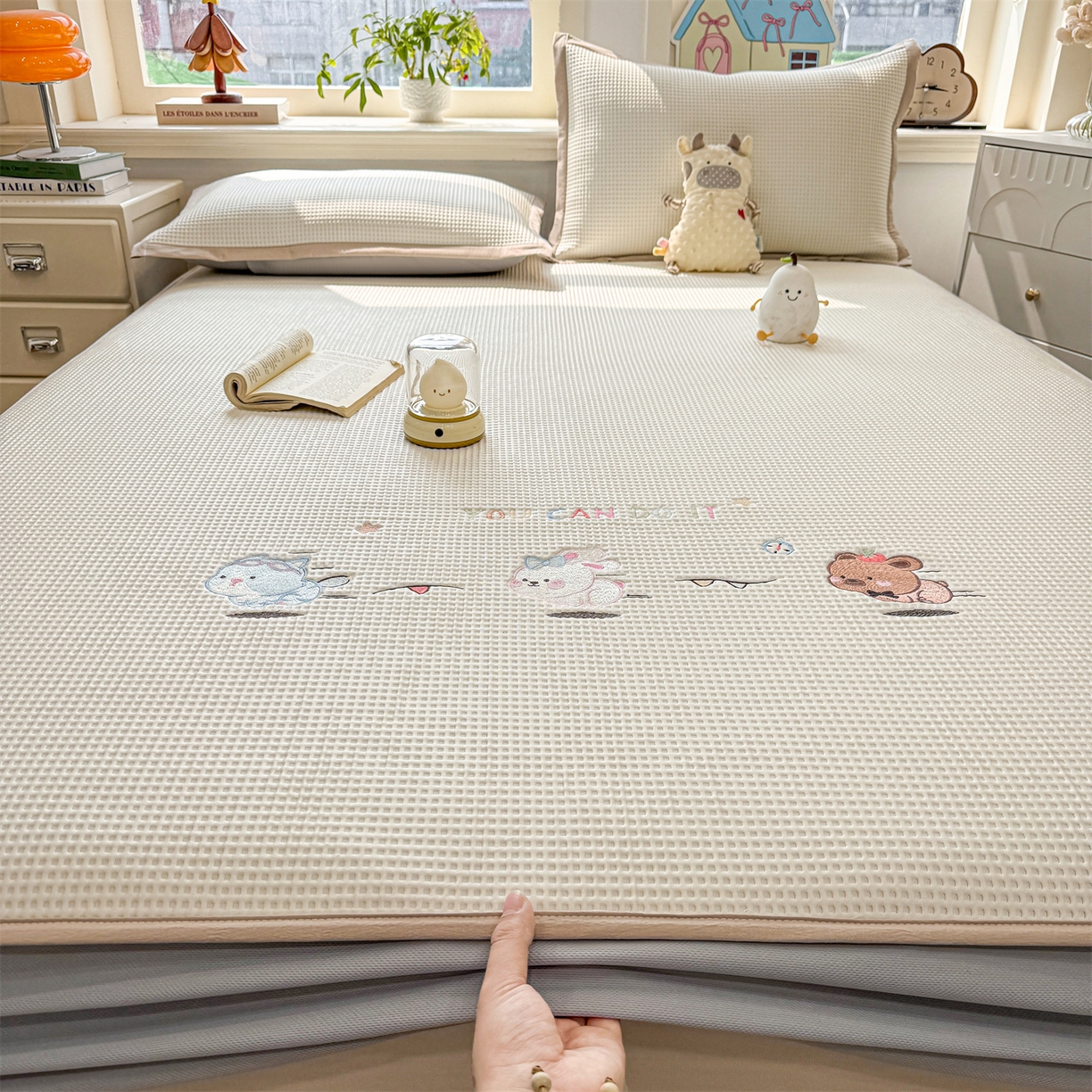 91家纺网 家纺一手货源 找家纺 （总）源舍家纺 2026新款乙纶PE国标凉席华夫格卡通刺绣可机洗凉感值0.23床笠款