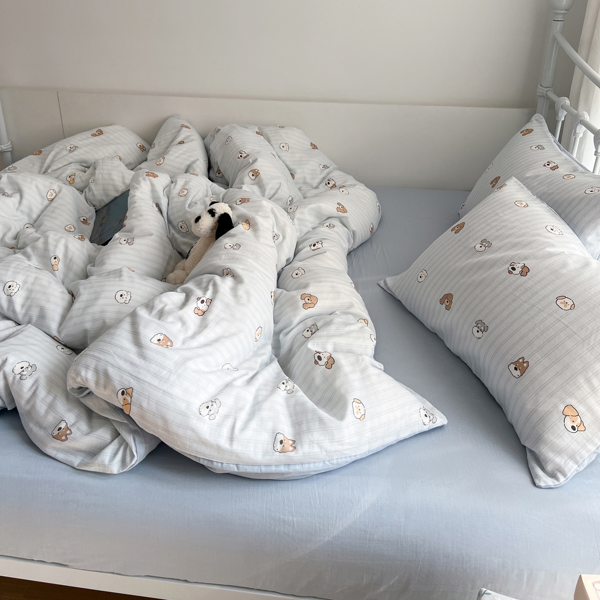 91家纺网 家纺一手货源 找家纺 早晨家纺 2026新款INS博主风卡通A类全棉纯棉双层纱四件套 奶狗日记-蓝