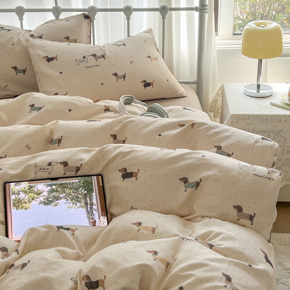 91家纺网 家纺一手货源 找家纺 早晨家纺 2026新款INS博主风卡通A类全棉纯棉双层纱四件套 腊肠狗