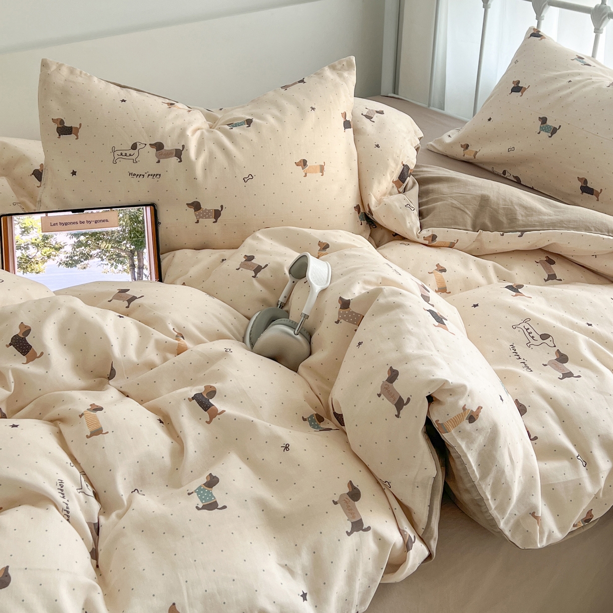 91家纺网 家纺一手货源 找家纺 早晨家纺 2026新款INS博主风卡通A类全棉纯棉双层纱四件套 腊肠狗