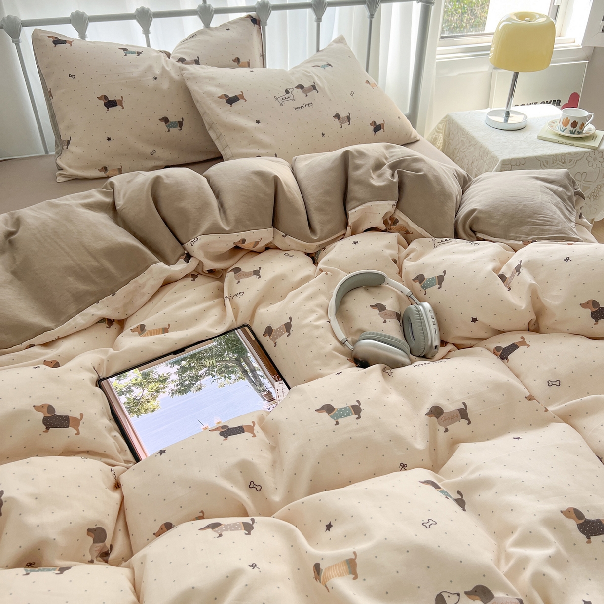 91家纺网 家纺一手货源 找家纺 早晨家纺 2026新款INS博主风卡通A类全棉纯棉双层纱四件套 腊肠狗