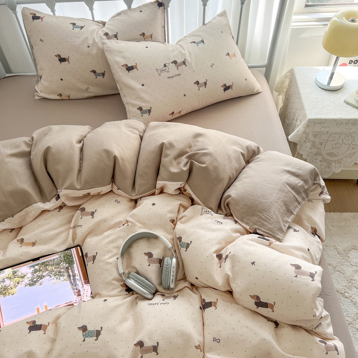 91家纺网 家纺一手货源 找家纺 早晨家纺 2026新款INS博主风卡通A类全棉纯棉双层纱四件套 腊肠狗