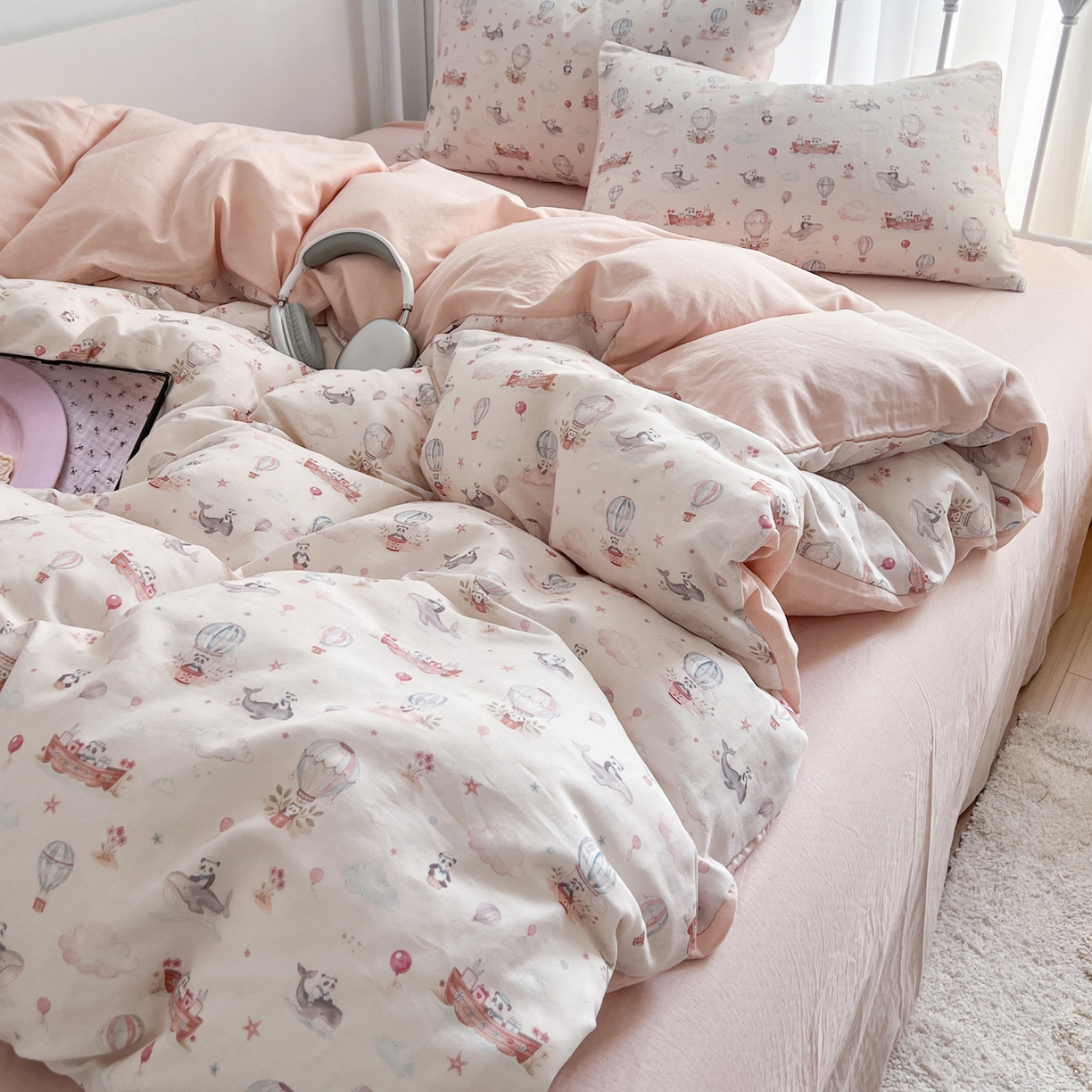 91家纺网 家纺一手货源 找家纺 早晨家纺 2026新款INS博主风卡通A类全棉纯棉双层纱四件套 气球城堡