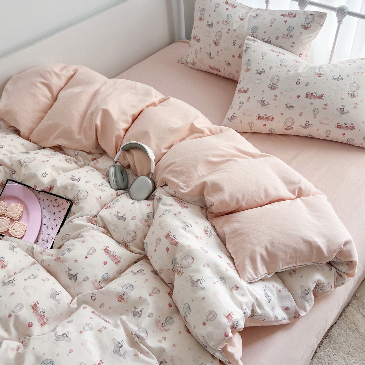 91家纺网 家纺一手货源 找家纺 早晨家纺 2026新款INS博主风卡通A类全棉纯棉双层纱四件套 气球城堡