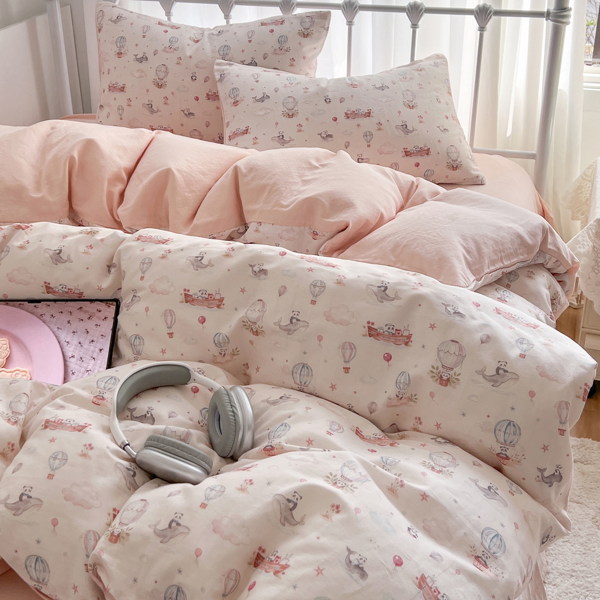 91家纺网 家纺一手货源 找家纺 早晨家纺 2026新款INS博主风卡通A类全棉纯棉双层纱四件套 气球城堡
