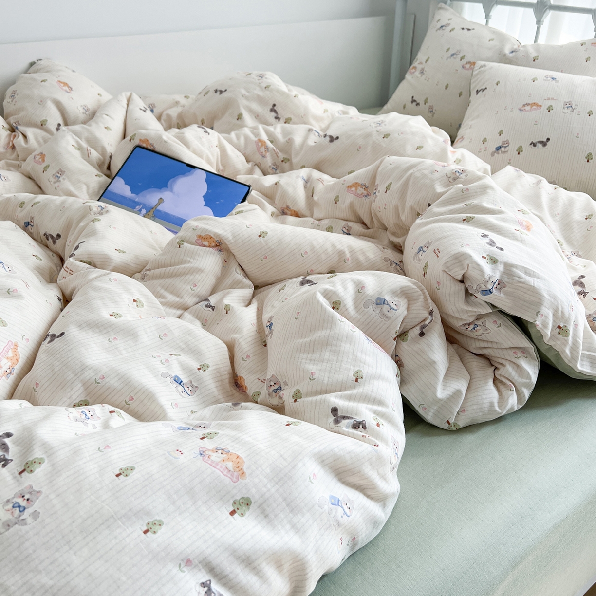 91家纺网 家纺一手货源 找家纺 早晨家纺 2026新款INS博主风卡通A类全棉纯棉双层纱四件套 软萌喵趴