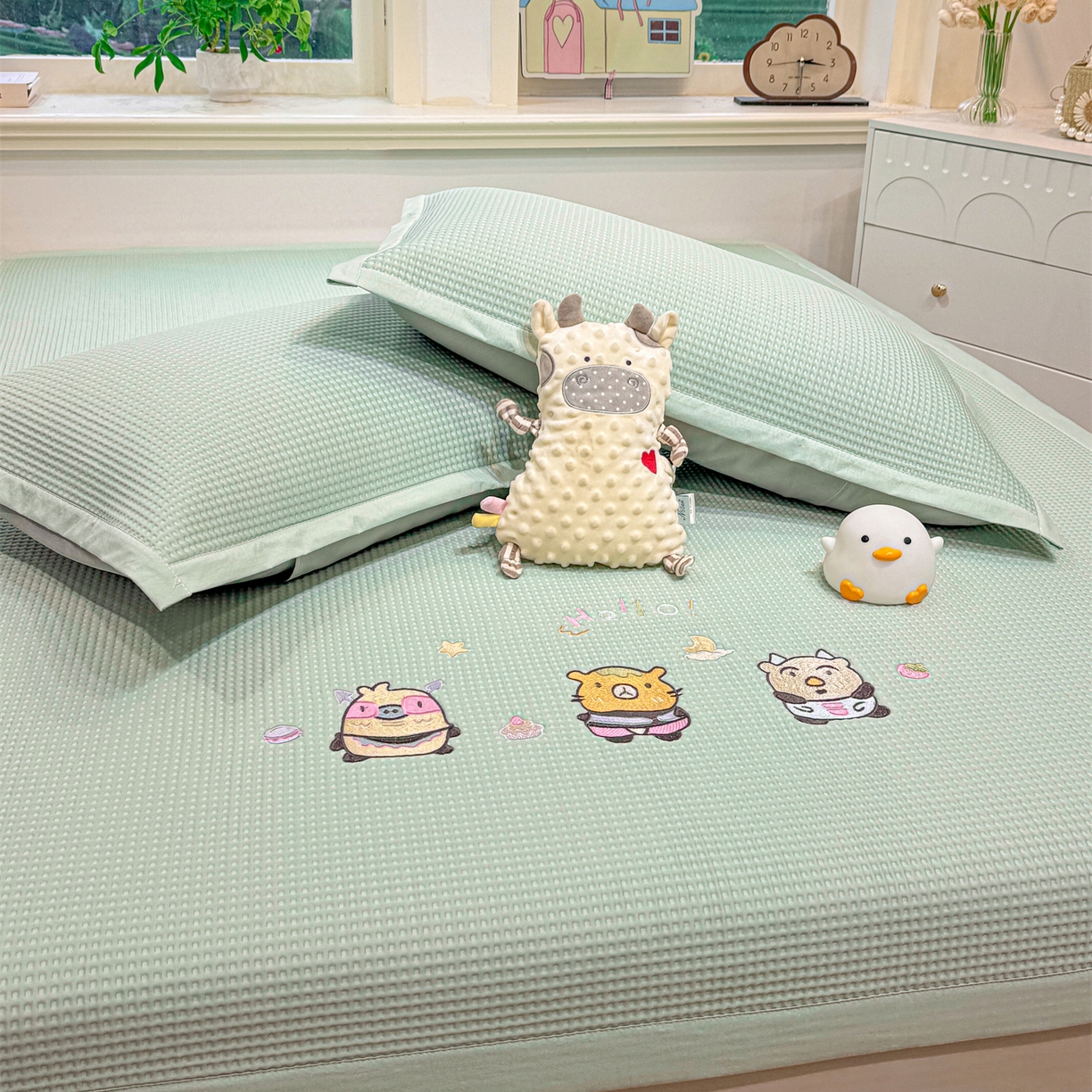 91家纺网 家纺一手货源 找家纺 （总）源舍家纺 2026新款乙纶PE国标凉席华夫格卡通刺绣可机洗凉感值0.23凉席款