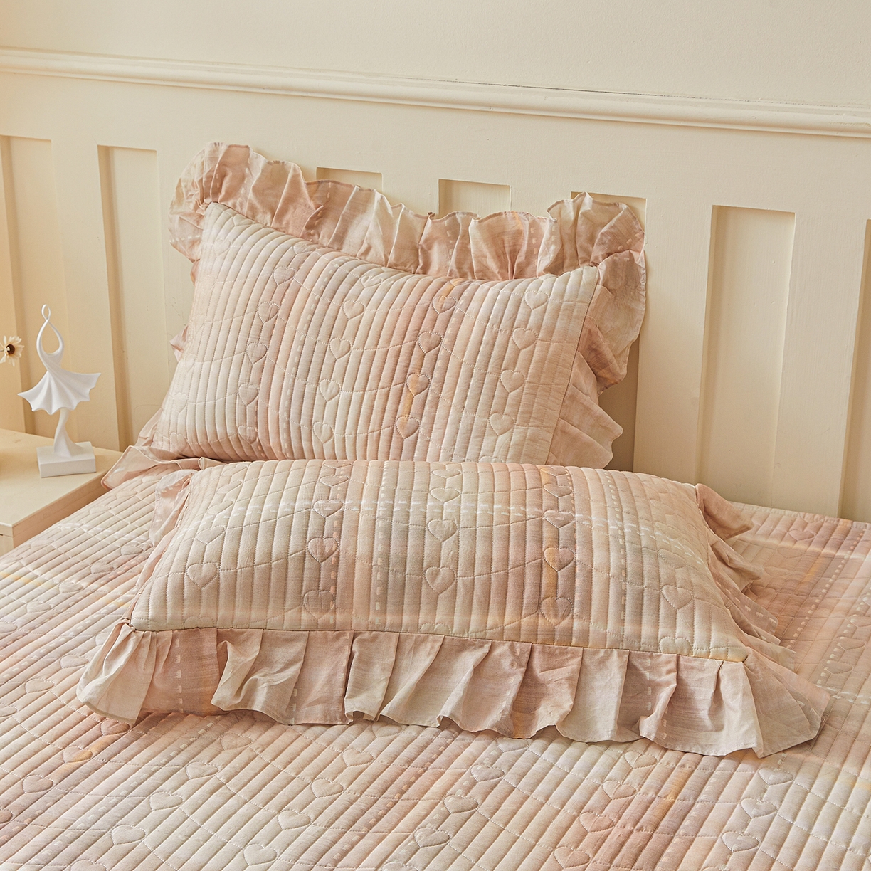 91家纺网 家纺一手货源 找家纺 宜凡家纺 2026新款全棉数码印花床盖三四件套①号系列四件套 光之羽-粉