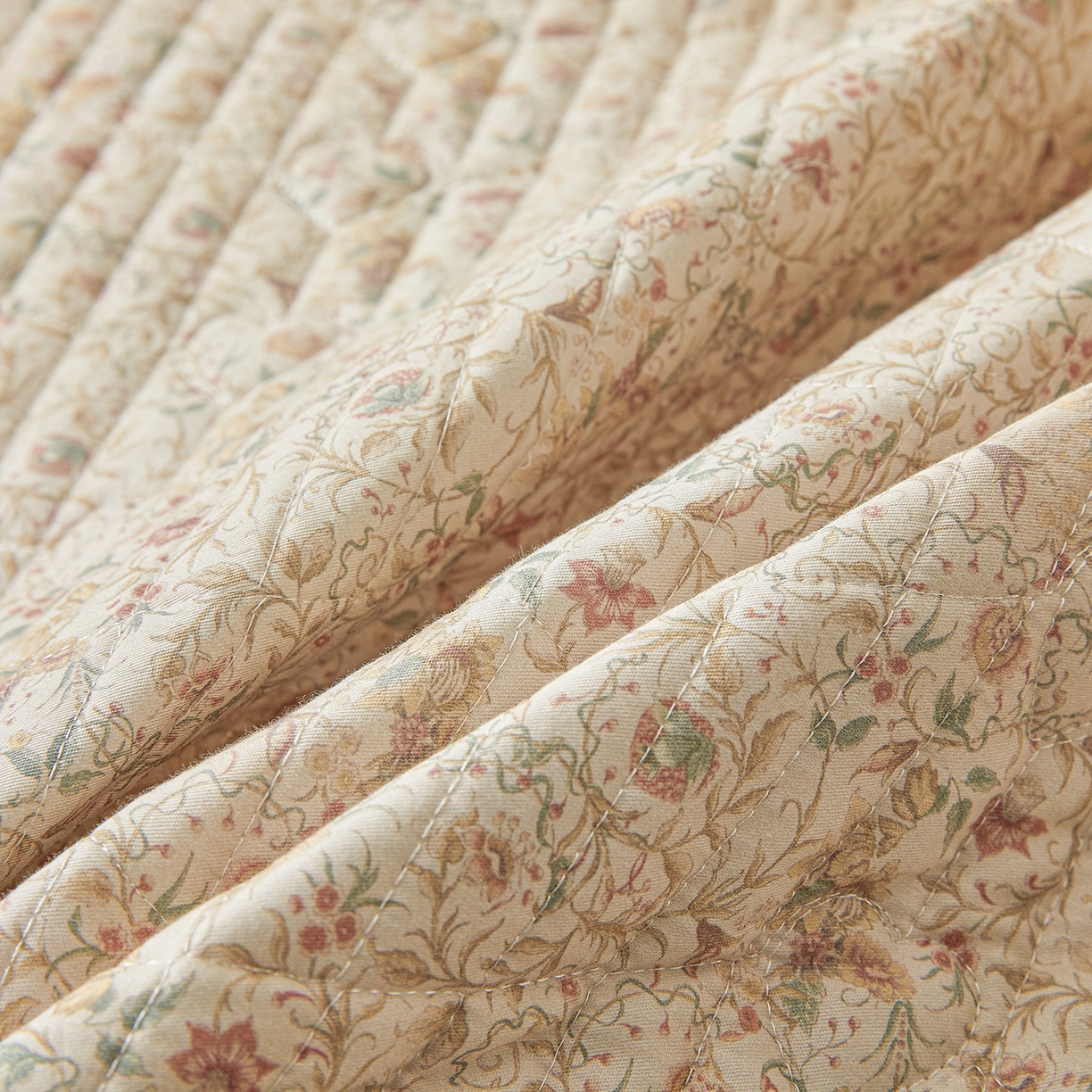 91家纺网 家纺一手货源 找家纺 宜凡家纺 2026新款全棉数码印花床盖三四件套①号系列四件套 云卷