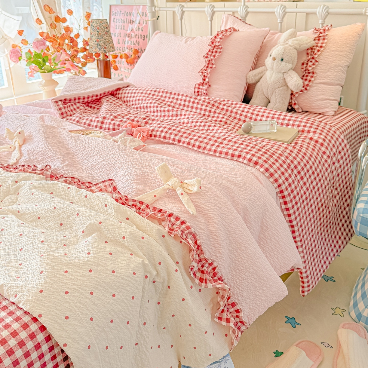 91家纺网 家纺一手货源 找家纺 瑞禾家纺（原阿亮） 2026新款提花泡芙面蝴蝶结花边韩剧女主感单夏被夏被夏凉被空调被四件套-奶油泡芙 夏被奶油泡芙-奶红波点