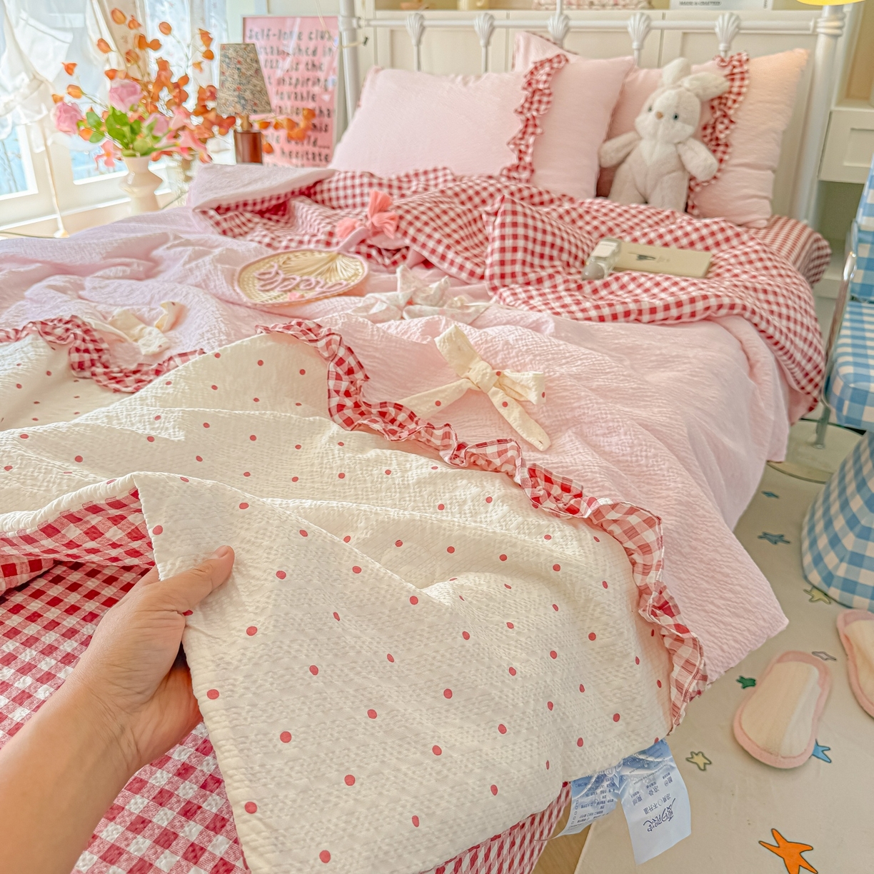 91家纺网 家纺一手货源 找家纺 瑞禾家纺（原阿亮） 2026新款提花泡芙面蝴蝶结花边韩剧女主感单夏被夏被夏凉被空调被四件套-奶油泡芙 夏被奶油泡芙-奶红波点