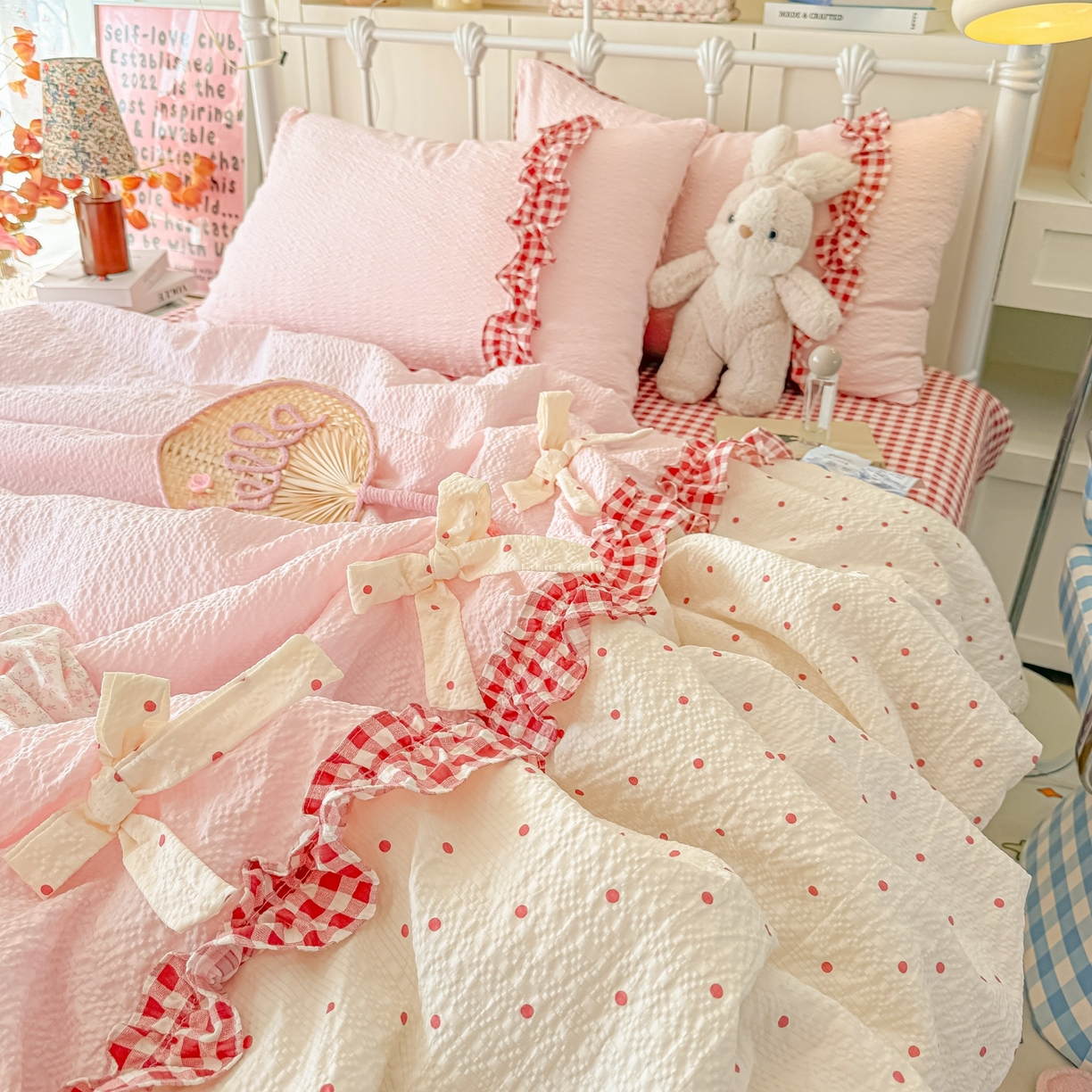 91家纺网 家纺一手货源 找家纺 瑞禾家纺（原阿亮） 2026新款提花泡芙面蝴蝶结花边韩剧女主感单夏被夏被夏凉被空调被四件套-奶油泡芙 夏被奶油泡芙-奶红波点