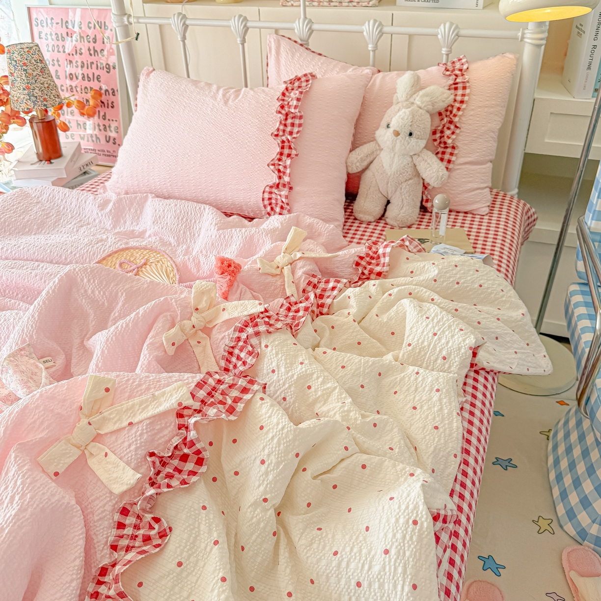 91家纺网 家纺一手货源 找家纺 瑞禾家纺（原阿亮） 2026新款提花泡芙面蝴蝶结花边韩剧女主感单夏被夏被夏凉被空调被四件套-奶油泡芙 夏被奶油泡芙-奶红波点