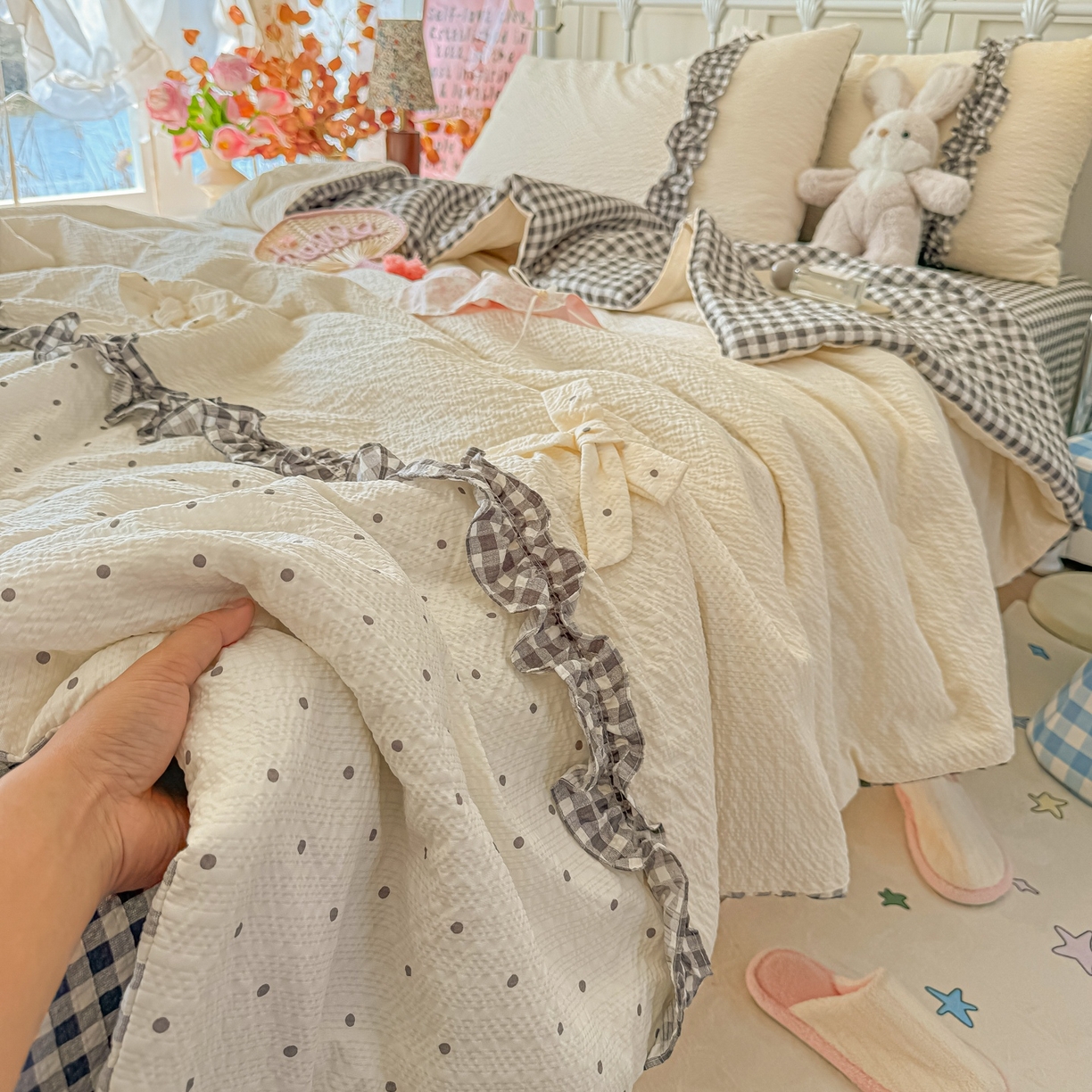91家纺网 家纺一手货源 找家纺 瑞禾家纺（原阿亮） 2026新款提花泡芙面蝴蝶结花边韩剧女主感单夏被夏被夏凉被空调被四件套-奶油泡芙 夏被奶油泡芙-奶灰波点