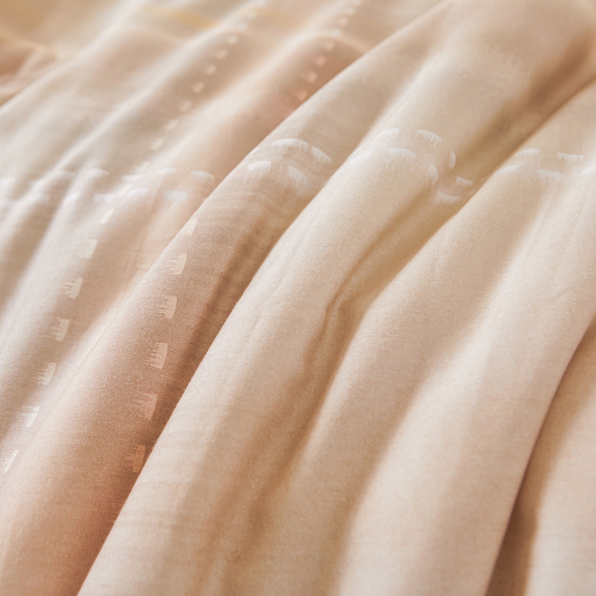 91家纺网 家纺一手货源 找家纺 宜凡家纺 2026新款全棉数码印花夏被床盖四件套①号系列 光之羽 粉