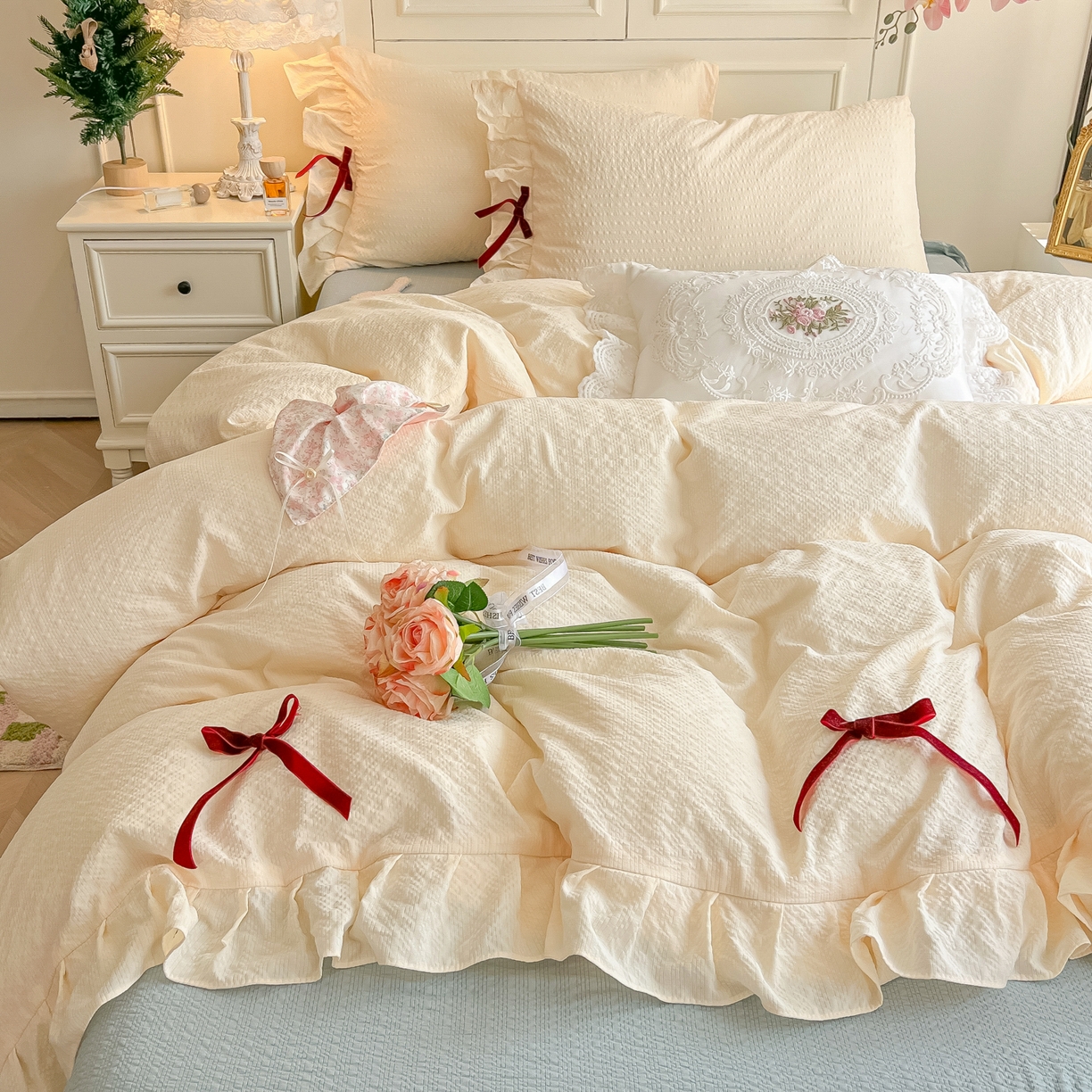 91家纺网 家纺一手货源 找家纺 （总）瑞禾家纺（原阿亮） 2026春夏新款提花泡芙棉花边蝴蝶结床单床笠四件套-甜心公主