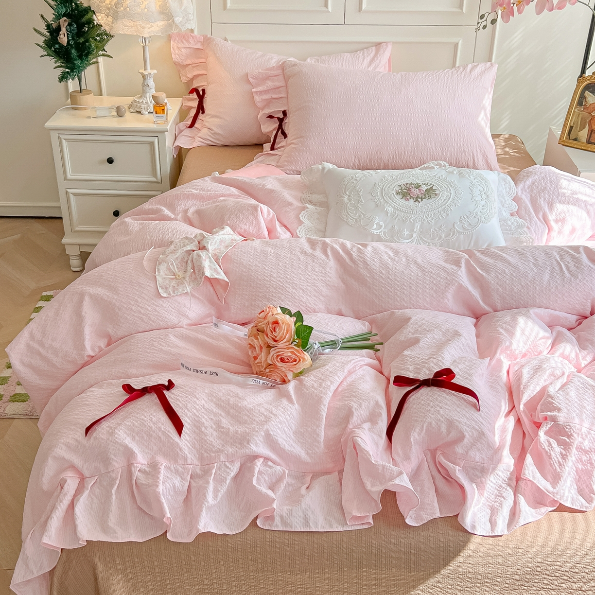 91家纺网 家纺一手货源 找家纺 （总）瑞禾家纺（原阿亮） 2026春夏新款提花泡芙棉花边蝴蝶结床单床笠四件套-甜心公主