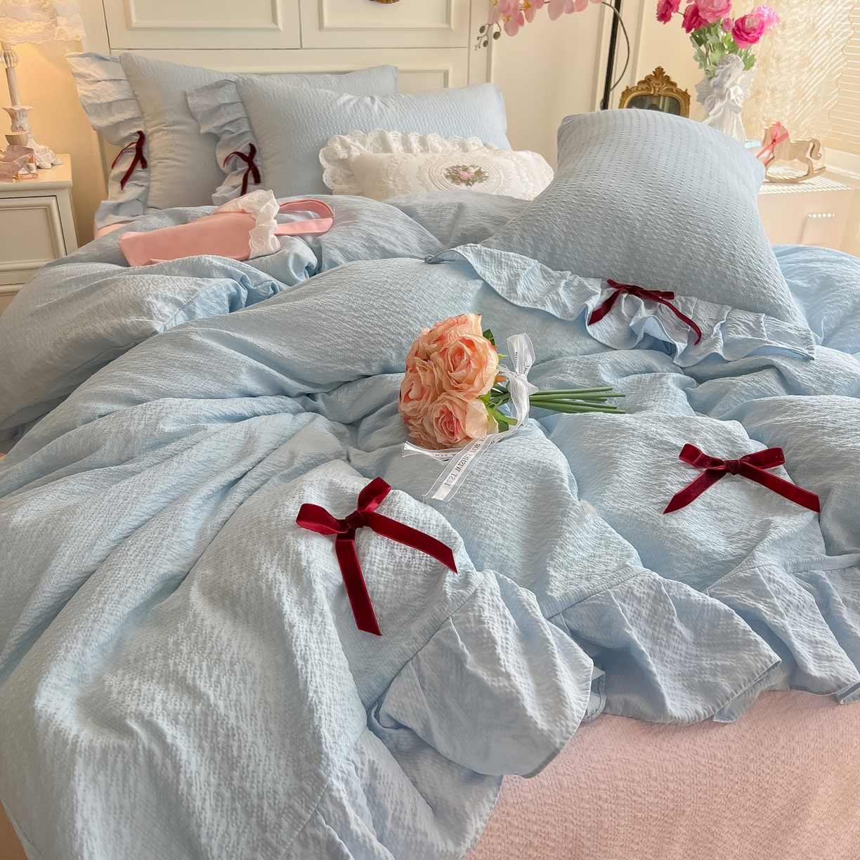 91家纺网 家纺一手货源 找家纺 瑞禾家纺（原阿亮） 2026春夏新款提花泡芙棉花边蝴蝶结床单床笠四件套-甜心公主 甜心公主-天蓝