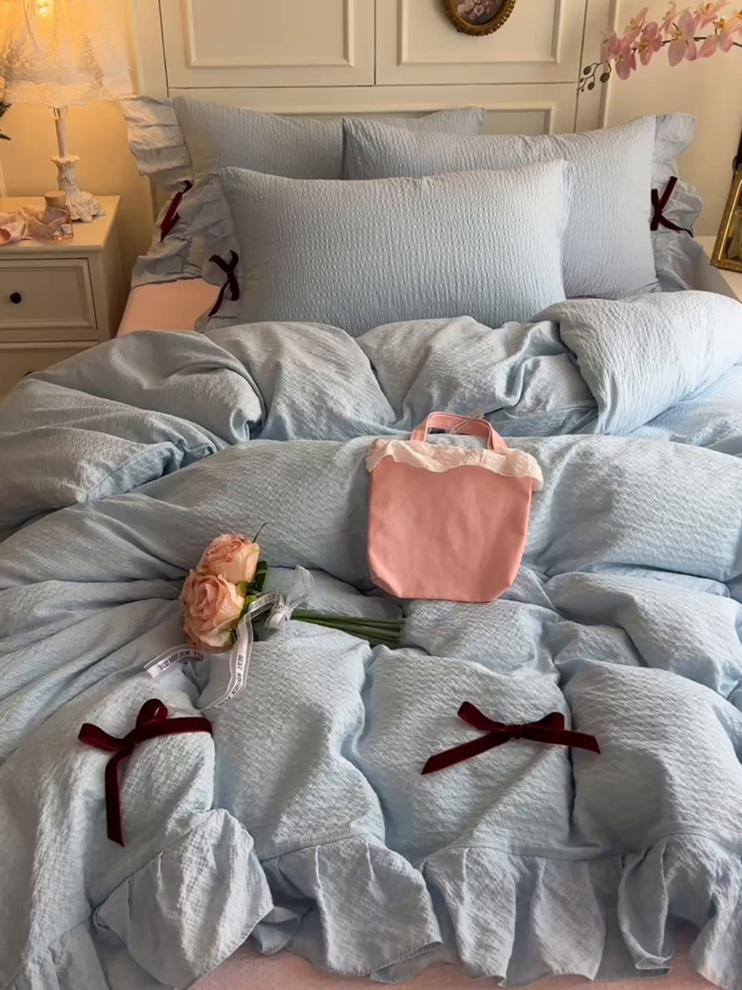 91家纺网 家纺一手货源 找家纺 瑞禾家纺（原阿亮） 2026春夏新款提花泡芙棉花边蝴蝶结床单床笠四件套-甜心公主 甜心公主-天蓝