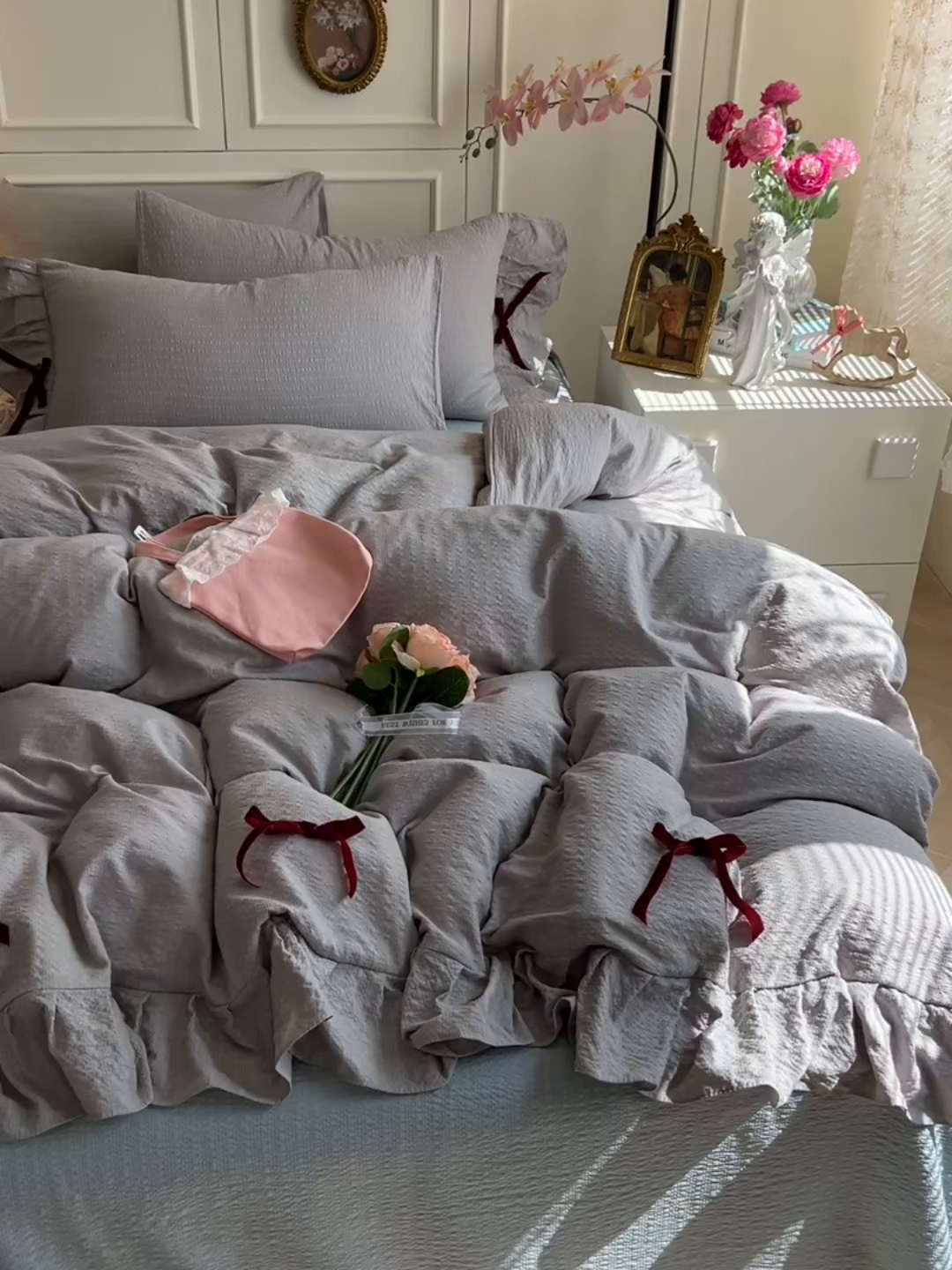 91家纺网 家纺一手货源 找家纺 瑞禾家纺（原阿亮） 2026春夏新款提花泡芙棉花边蝴蝶结床单床笠四件套-甜心公主 甜心公主-烟灰