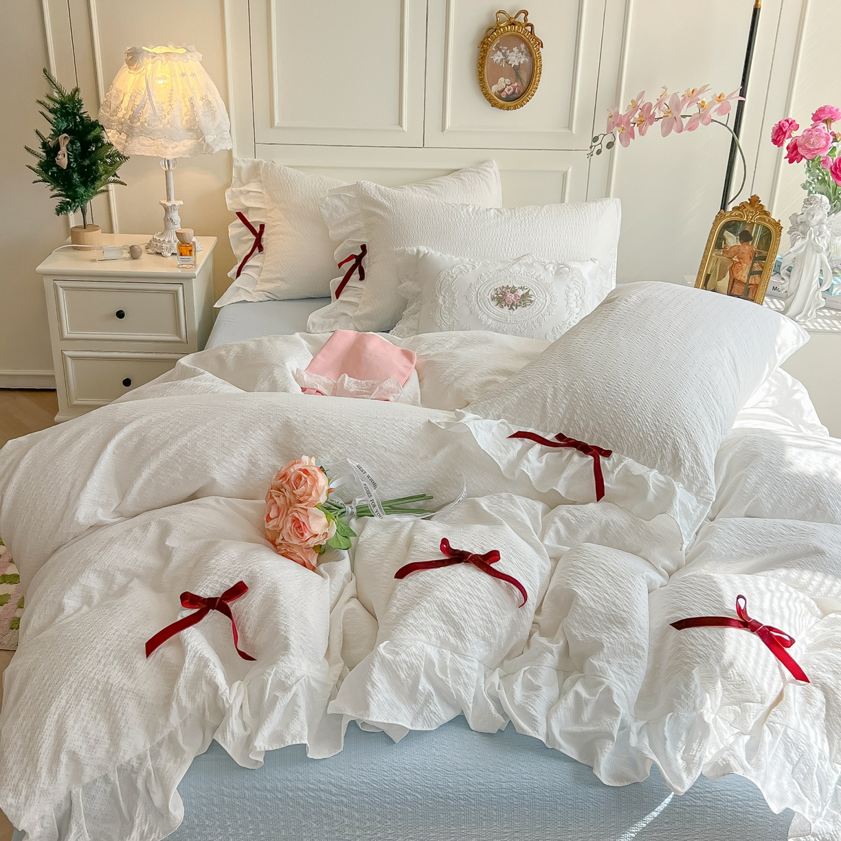 91家纺网 家纺一手货源 找家纺 瑞禾家纺（原阿亮） 2026春夏新款提花泡芙棉花边蝴蝶结床单床笠四件套-甜心公主 甜心公主-珍珠白