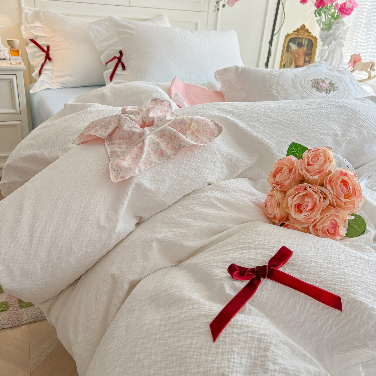 91家纺网 家纺一手货源 找家纺 瑞禾家纺（原阿亮） 2026春夏新款提花泡芙棉花边蝴蝶结床单床笠四件套-甜心公主 甜心公主-珍珠白