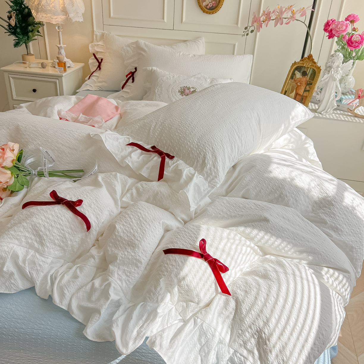 91家纺网 家纺一手货源 找家纺 瑞禾家纺（原阿亮） 2026春夏新款提花泡芙棉花边蝴蝶结床单床笠四件套-甜心公主 甜心公主-珍珠白