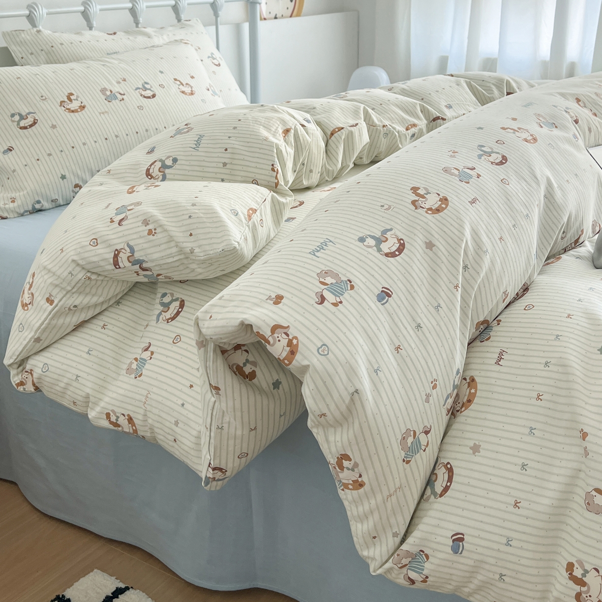 91家纺网 家纺一手货源 找家纺 早晨家纺 2026新款INS减龄可爱风卡通40支全棉纯棉色织水洗棉四件套 春日木马记