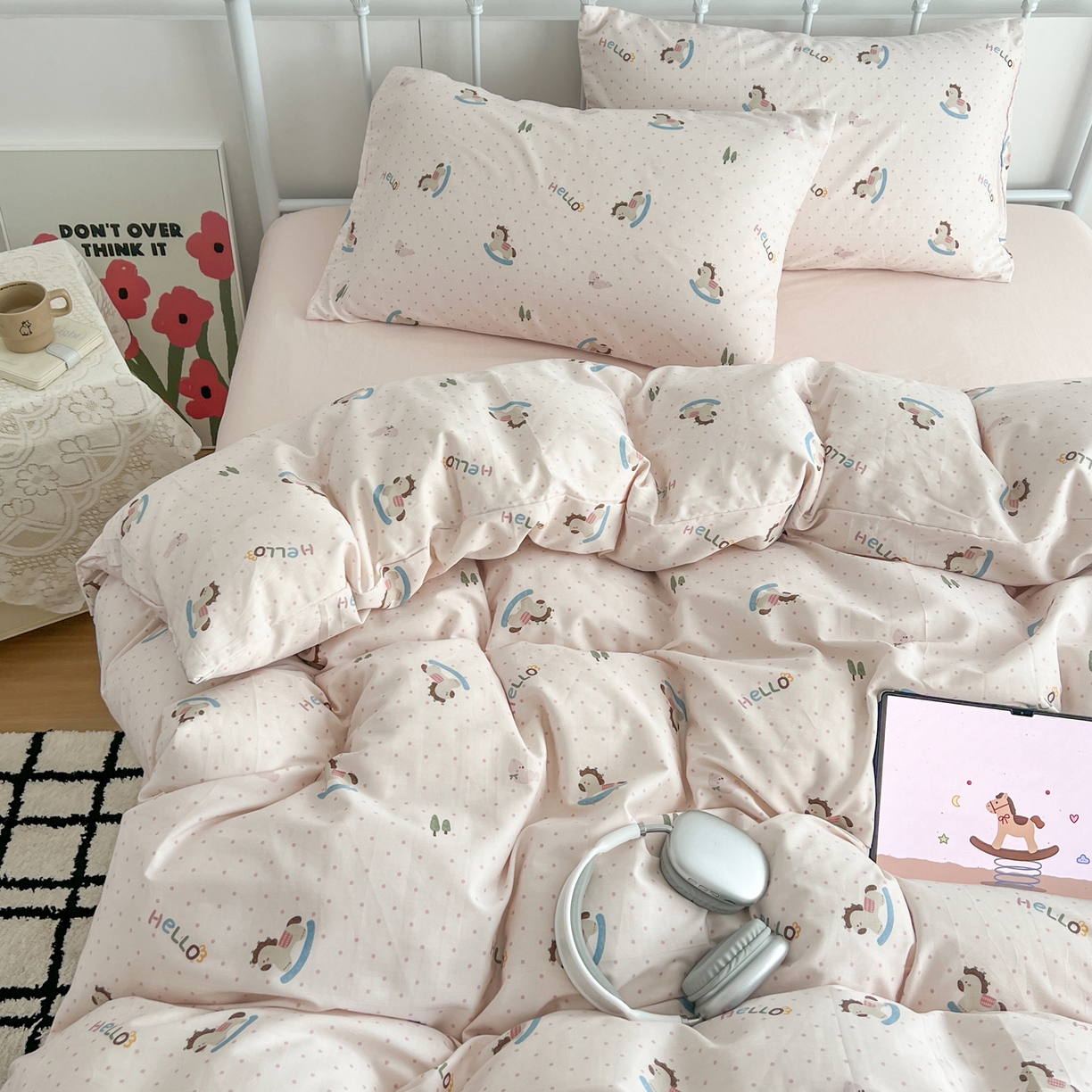 91家纺网 家纺一手货源 找家纺 早晨家纺 2026新款INS减龄可爱风卡通40支全棉纯棉色织水洗棉四件套 粉波点摇摇马