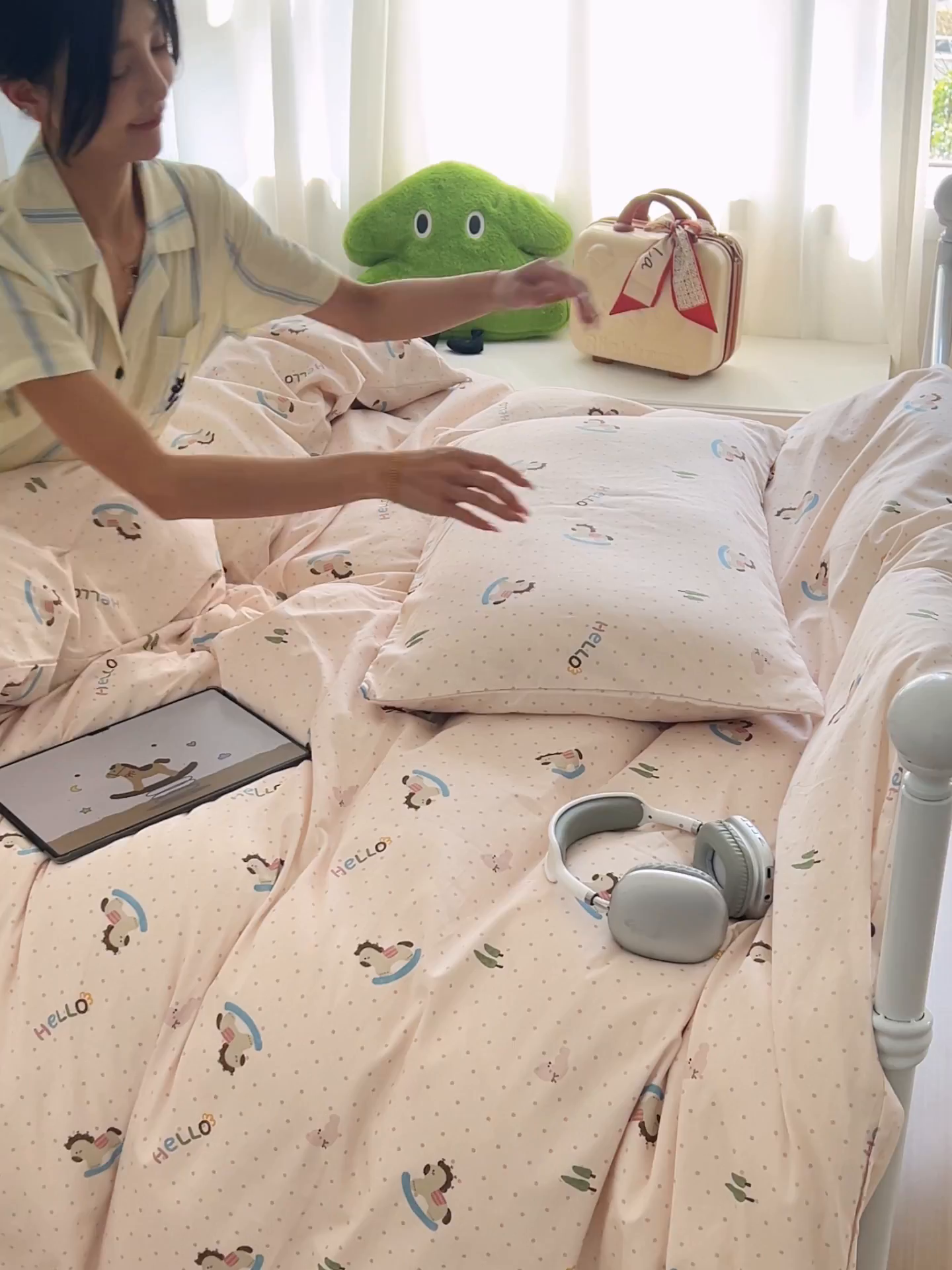 91家纺网 家纺一手货源 找家纺 早晨家纺 2026新款INS减龄可爱风卡通40支全棉纯棉色织水洗棉四件套 粉波点摇摇马