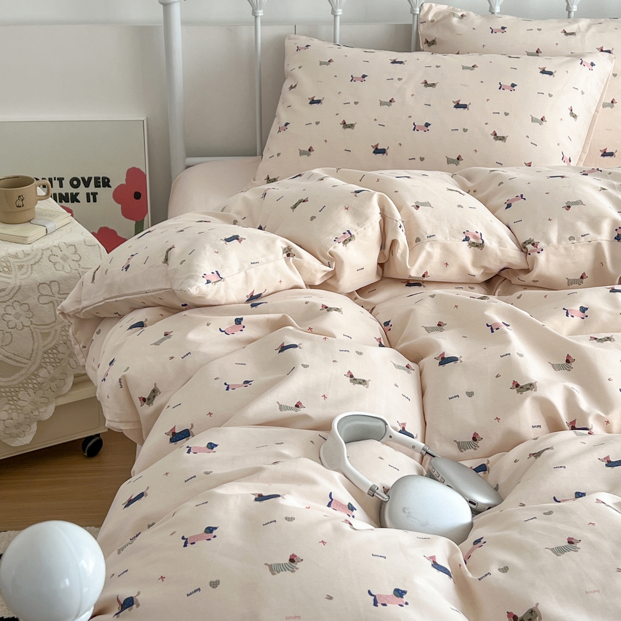 91家纺网 家纺一手货源 找家纺 早晨家纺 2026新款INS减龄可爱风卡通40支全棉纯棉色织水洗棉四件套 奶油小狗派对